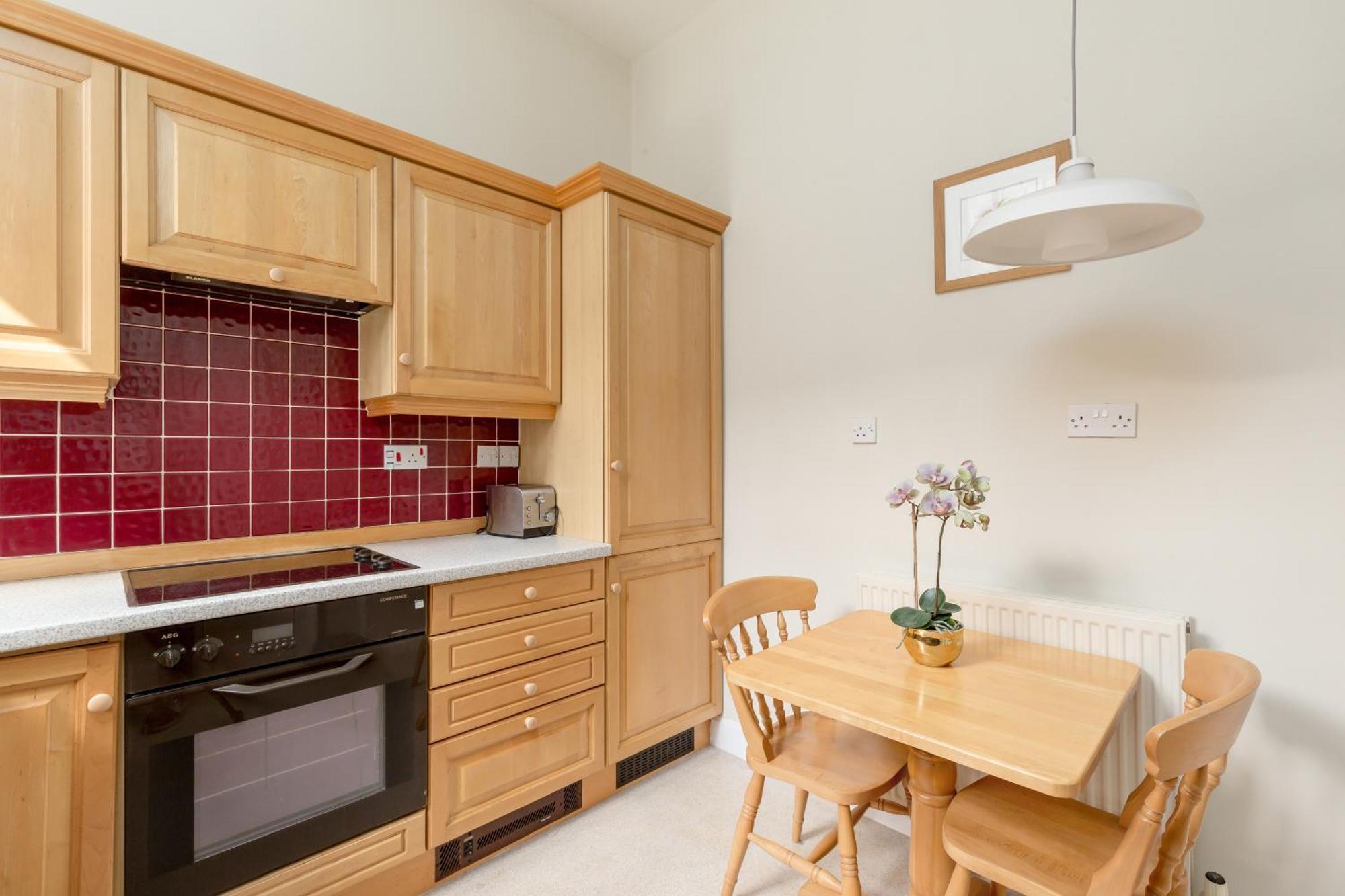 Light And Spacious 2 Bedroom Flat In Heart Of EDI Eksteriør bilde