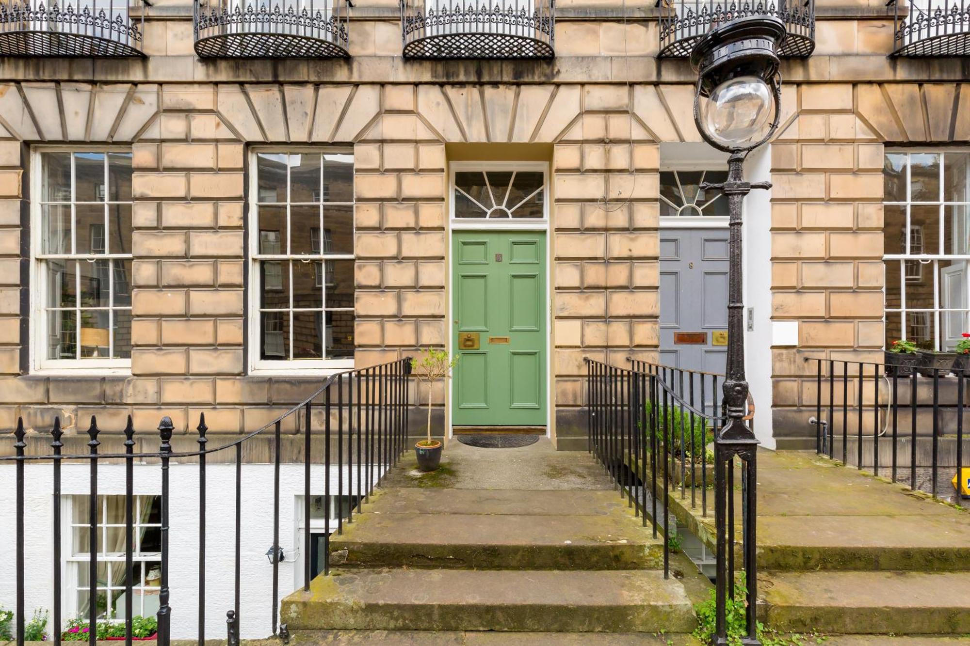 Light And Spacious 2 Bedroom Flat In Heart Of EDI Eksteriør bilde