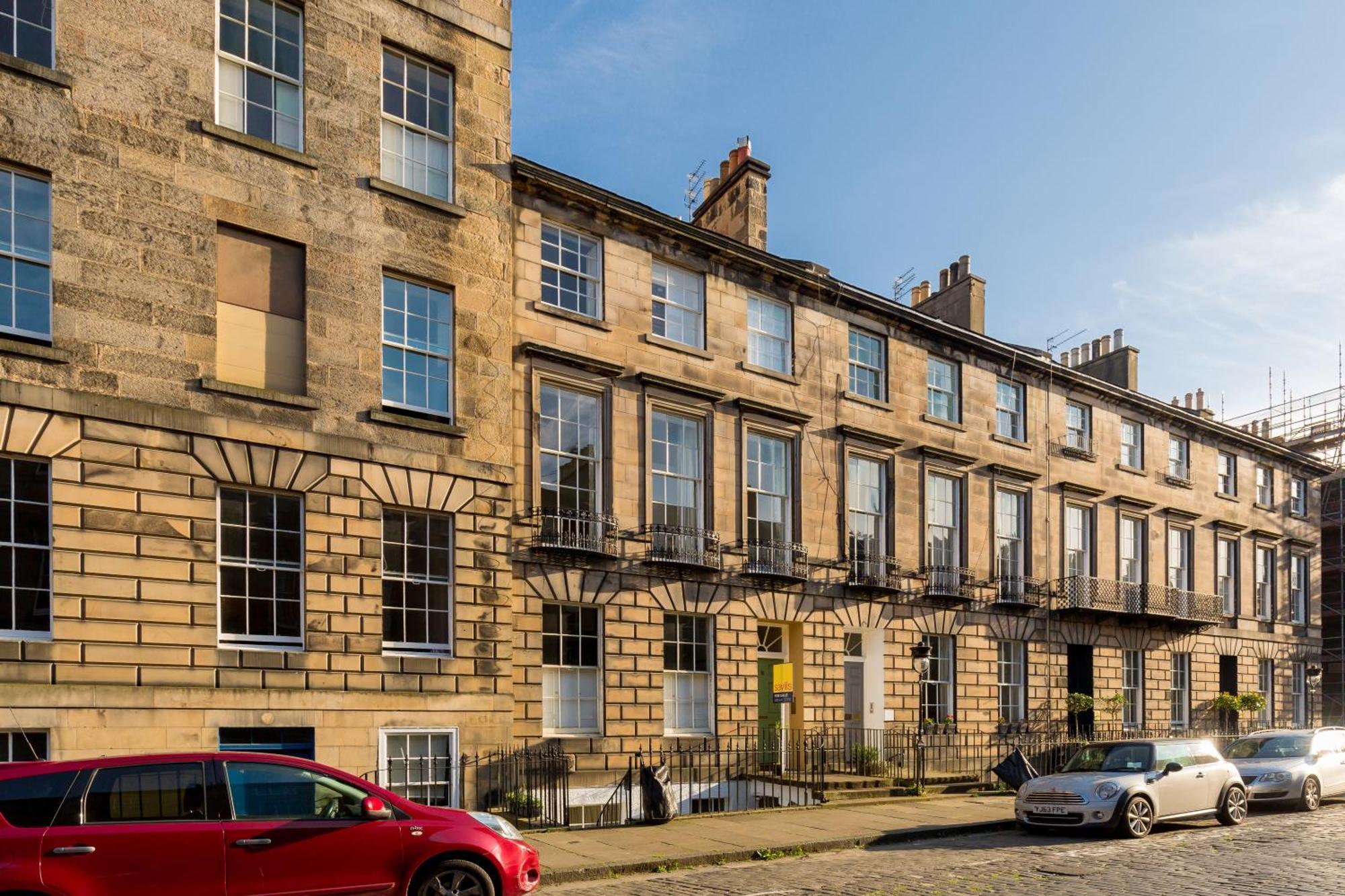 Light And Spacious 2 Bedroom Flat In Heart Of EDI Eksteriør bilde